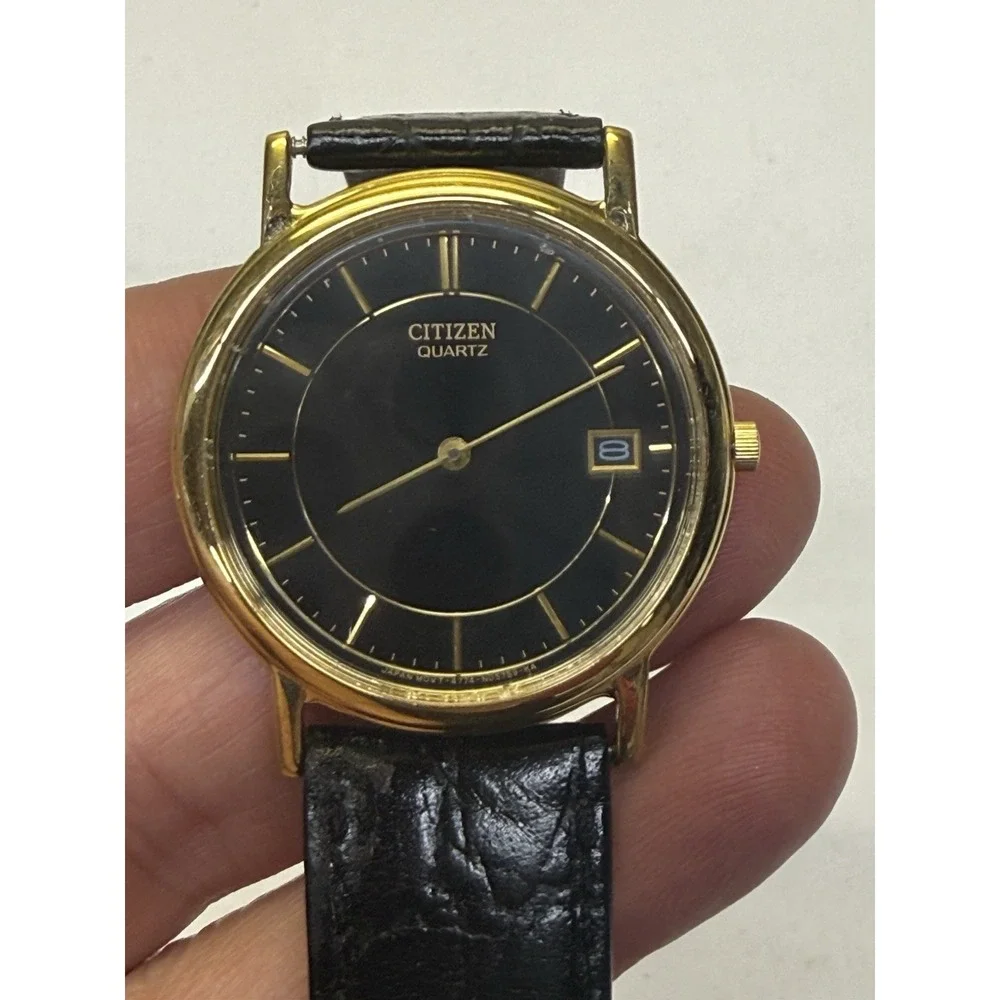 Citizen Men's Vintage 1990's Gold Plated Black Dial Wrist Watch Genuine Leather